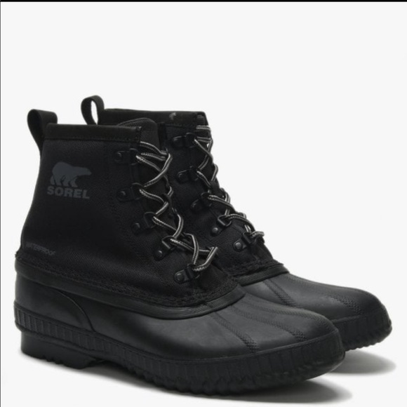 Sorel Other - NEW • Sorel • Cheyanne Short Winter Boots 9 Black